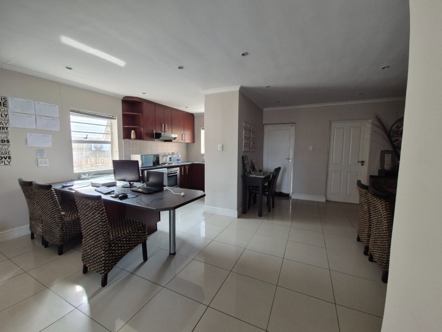 4 Bedroom Property for Sale in Bluewater Bay Eastern Cape